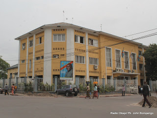 Hôtel de Ville de Kinshasa. Radio Okapi/ Ph. John Bompengo