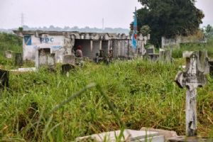 RDC : Viens chez moi, j'habite dans un cimetière