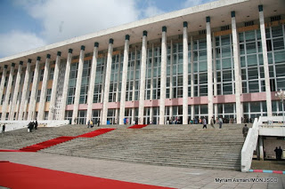 Palais du peuple, le parlement à Kinshasa, 2007.